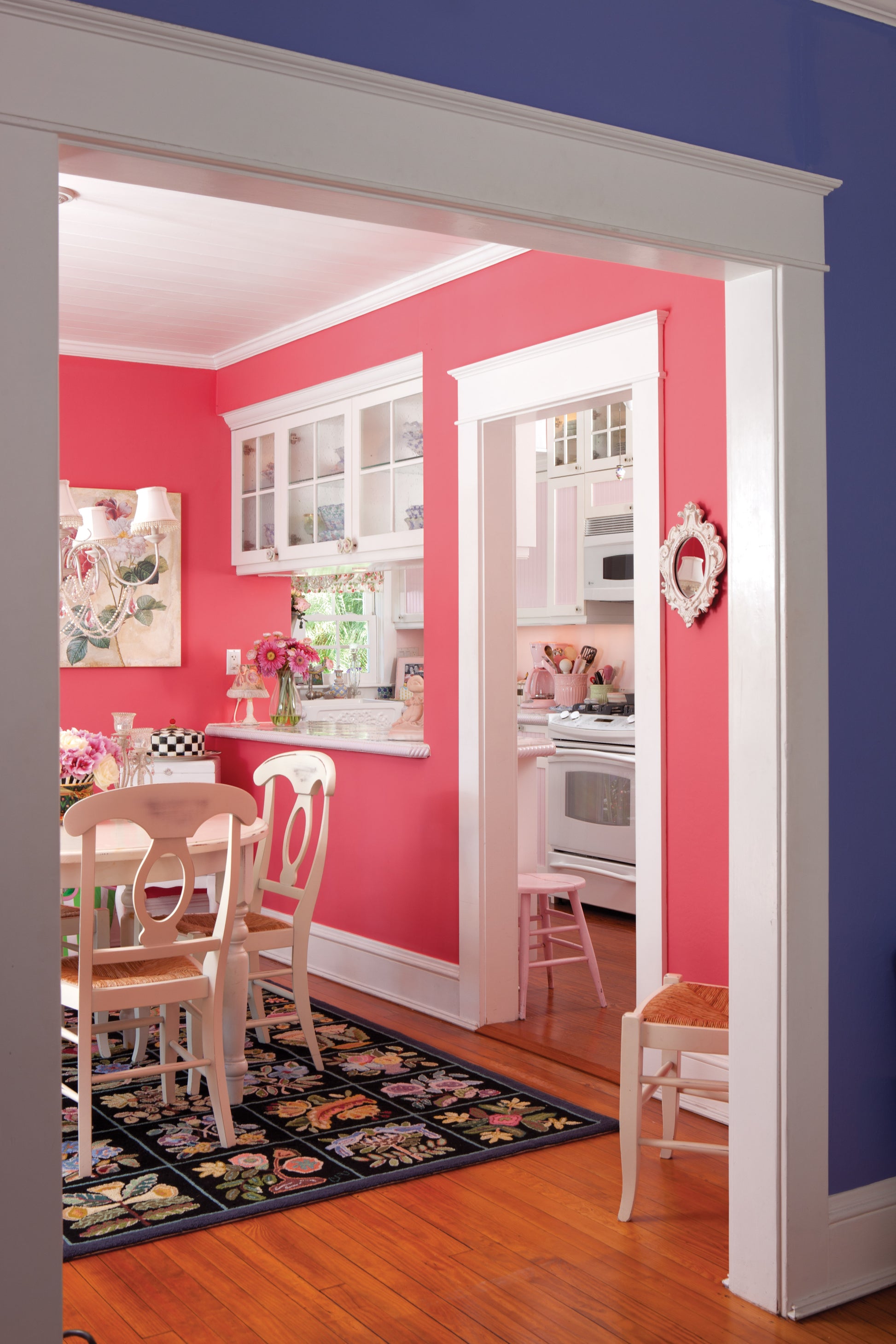 Claire's Cottage Black Location